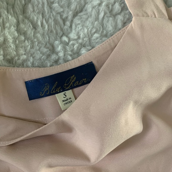 Blush off shoulder blouse - Picture 2 of 2